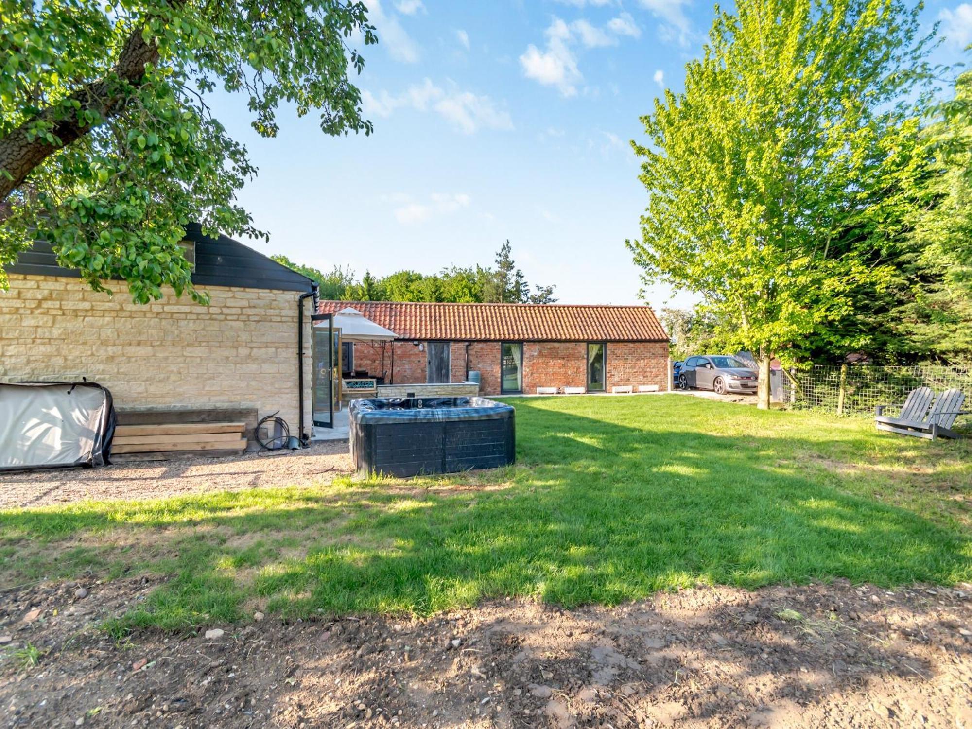 Red Brick Barn - Uk39916 Villa Howell Exterior photo